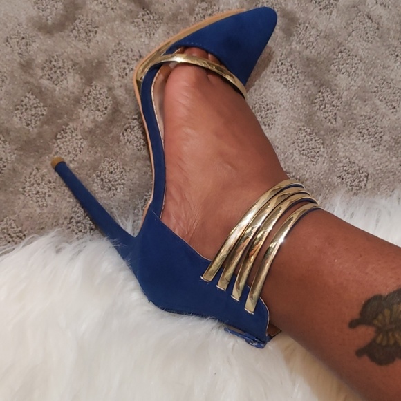 Pumps - Picture 5 of 7